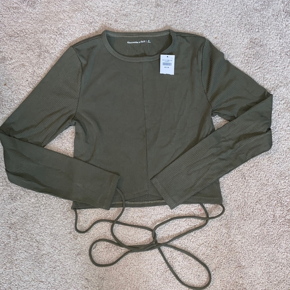 Abercrombie and Fitch NWT CROP TOP